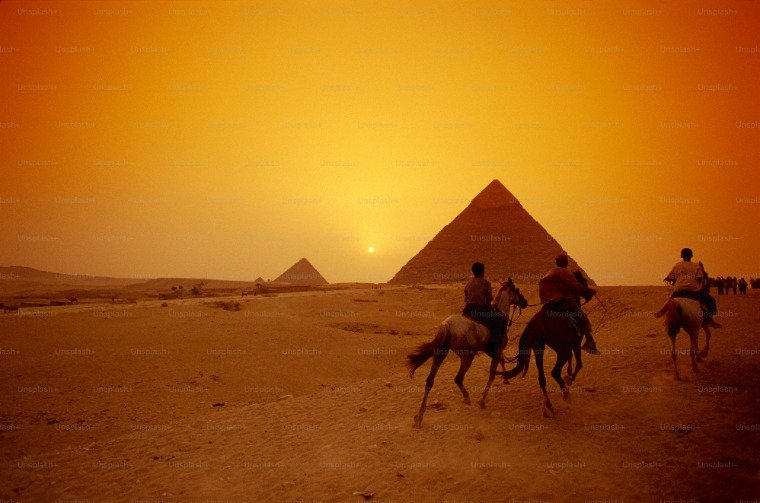 Explorando as Pirâmides de Gizé: História e dicas