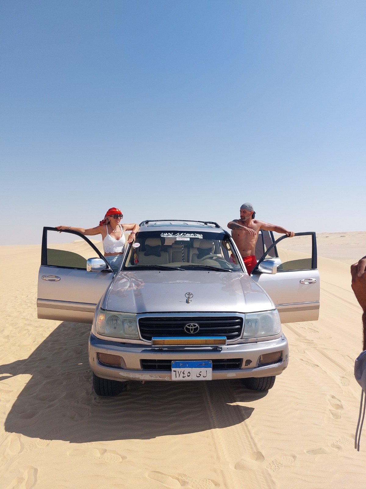 Excursão ao Oásis de Bahariya e ao Deserto Branco
